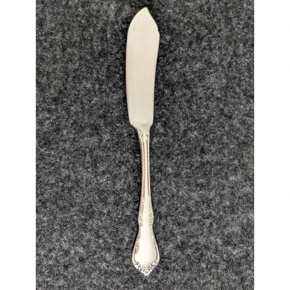 Oneida Community Fredericksburg Silverplate Master Butter Knife Floral Vintage